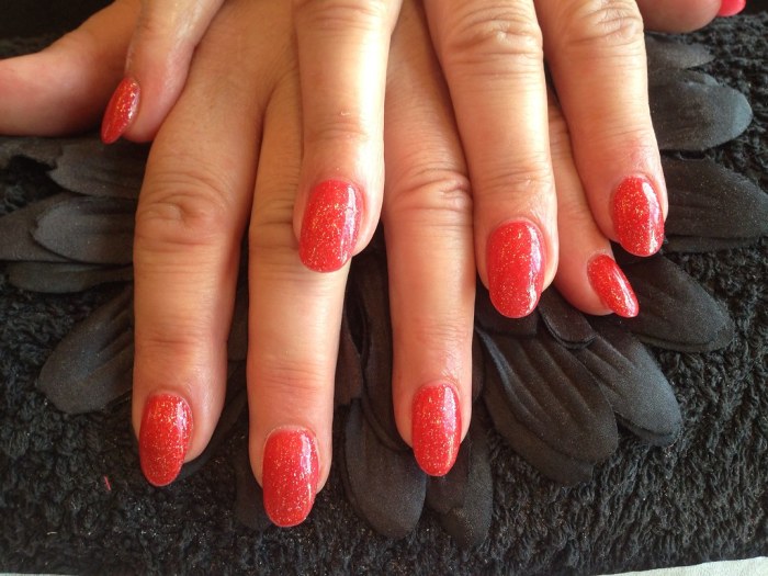 Gelish nail polish red glitter