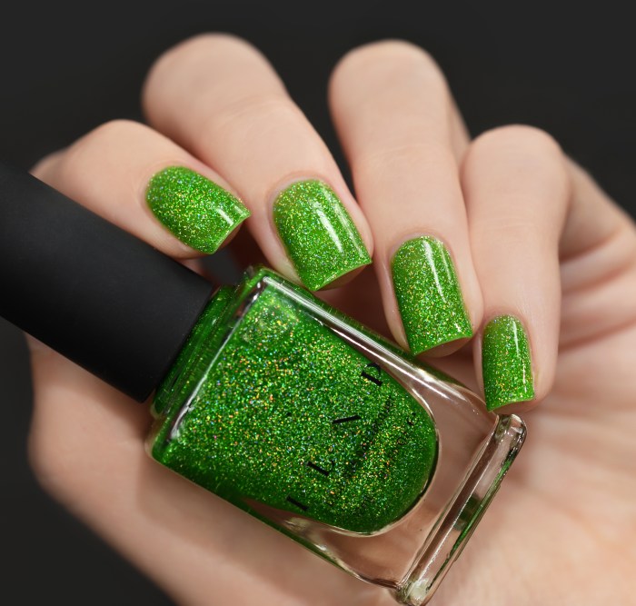 Fall green nail polish